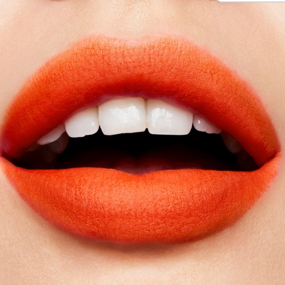 ‼️ LAST ONE 💋 RESORT SEASON a MAC POWDER KISS LIQUID LIPCOLOUR. RETAIL $28 **NEW - Picture 3 of 9